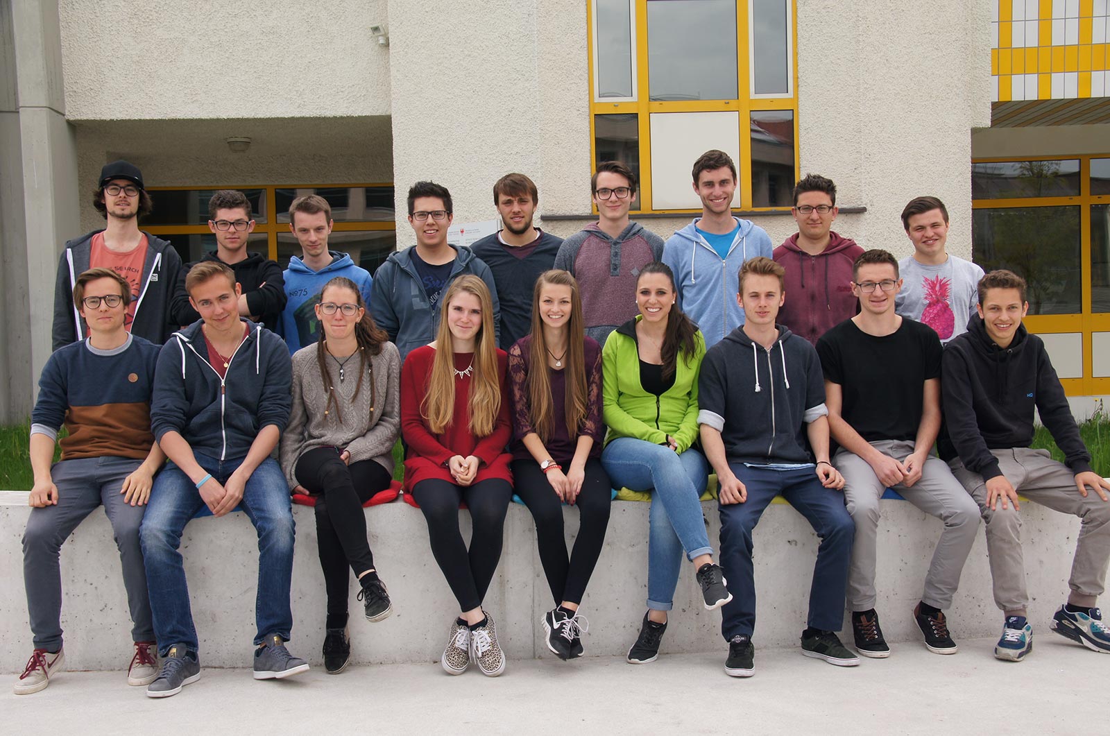 Maturanten der Klasse 5D WI